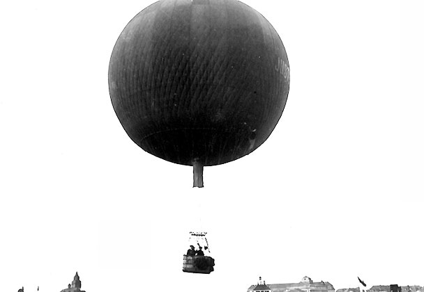 Gasballon �ber Meiningen